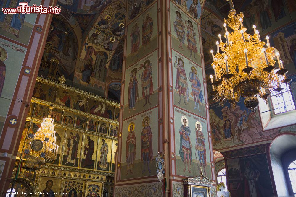 Immagine Le decorazioni pittoriche della cattedrale di Santa Sofia dell'Assunzione a Tobolsk, Russia - © zhykova / Shutterstock.com