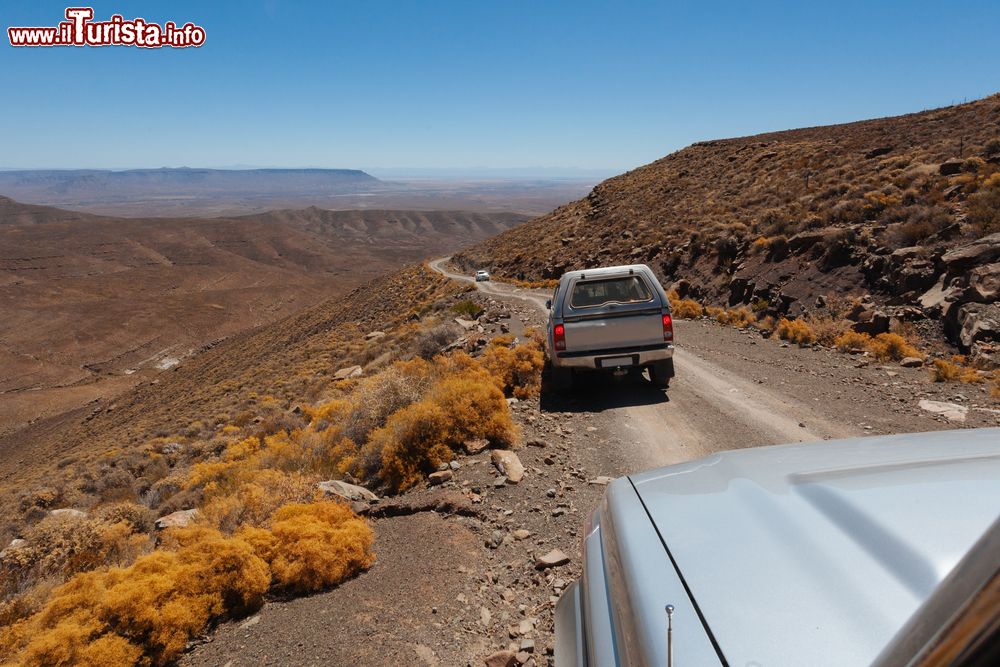 Immagine Deserto del Tankwa Karoo a Kimberley, Sudafrica. Istituito nel 1986, questo parco nazionale si trova a circa 70 km da Sutherland in una delle regoni più aride dell'Africa.