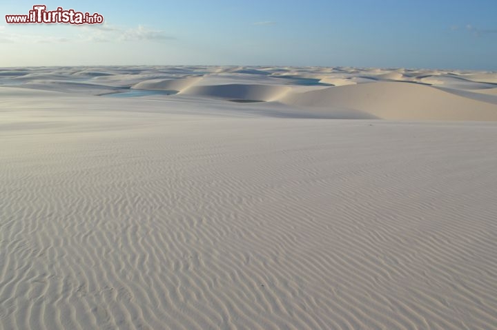 Immagine Il deserto di sabbia dei Lençois Maranhenses, il Parco Nazionale dello stato di Maranhao, si trova nel nord-est del Brasile.