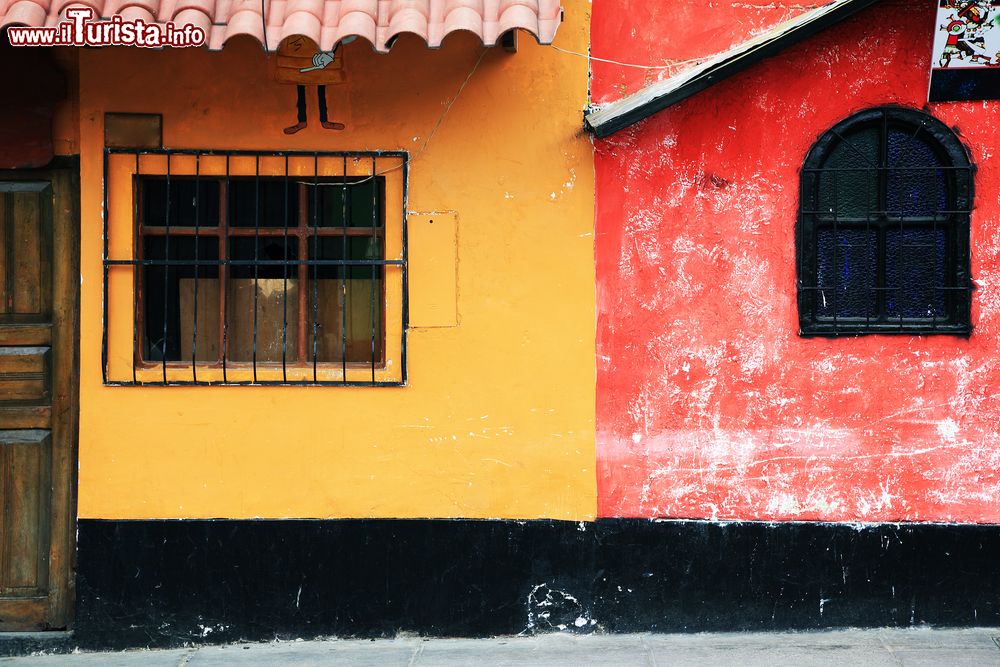 Immagine Dettagli architettonici nel centro storico di Huaraz, Perù, Sud America.