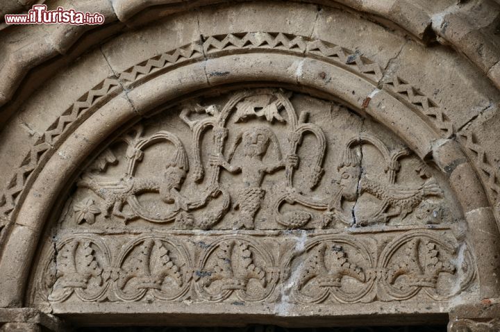 Immagine Dettagli decorativi della chiesa di Santa Maria Maggiore a Tuscania, Lazio.