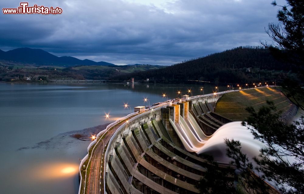 Immagine Diga del Lago di Corbara in Umbria