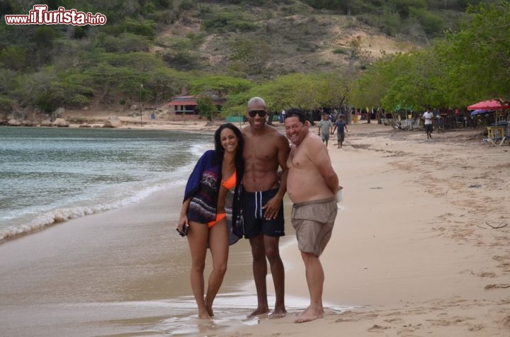Immagine La spiagga di La  Ensenada a Punta Rucia è frequentata in particolare dai dominicani che vi si recano per godere del relax del mare