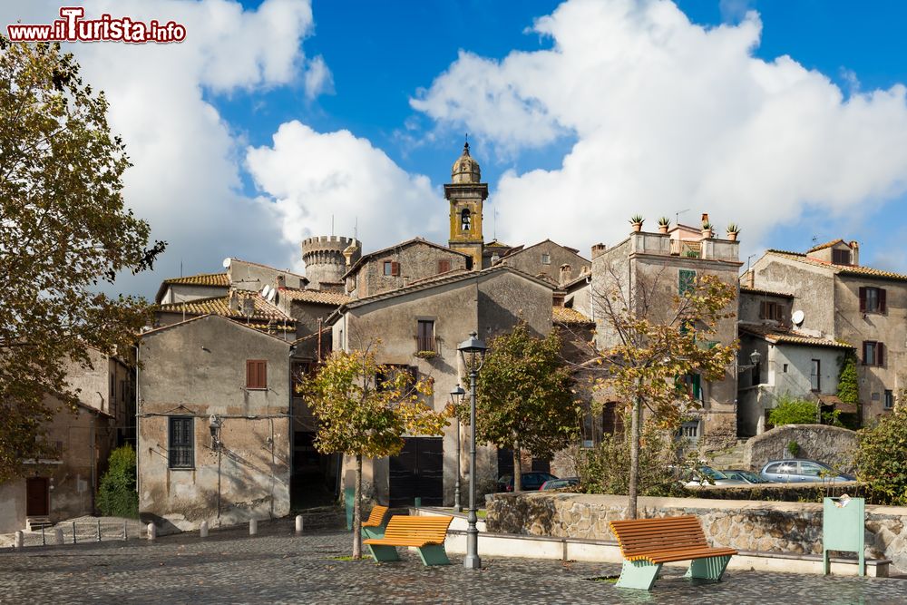 Immagine Edifici nel centro storico medievale del borgo di Bracciano, nel Lazio