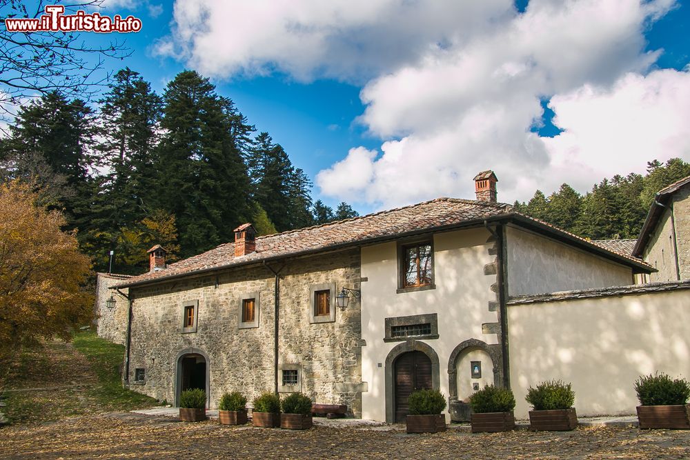 Immagine L'eremo di Camaldoli, Poppi, Toscana. Sorge a circa 1100 metri di altezza nel Parco Nazionale delle Foreste Casentinesi: venne fondato da San Romualdo agli inizi dell'XI° secolo.