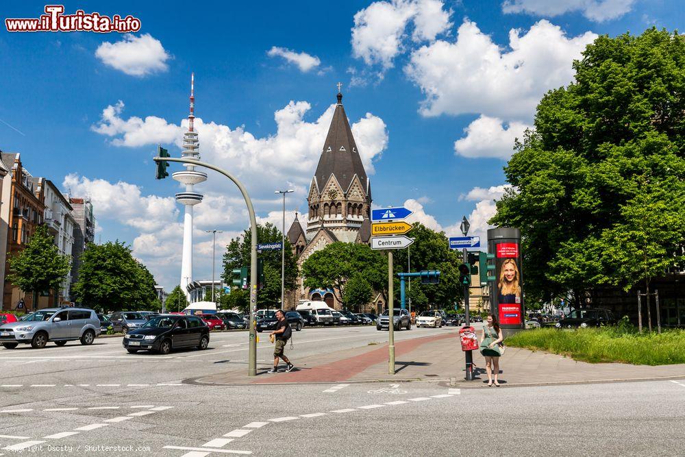 Immagine Esterno della chiesa russa ortodossa di St. John of Kronstadt a Amburgo, Germania. Nota prima come Gnadenkirche St. Pauli, venne poi ribattezzata nel 2007 - © Oscity / Shutterstock.com
