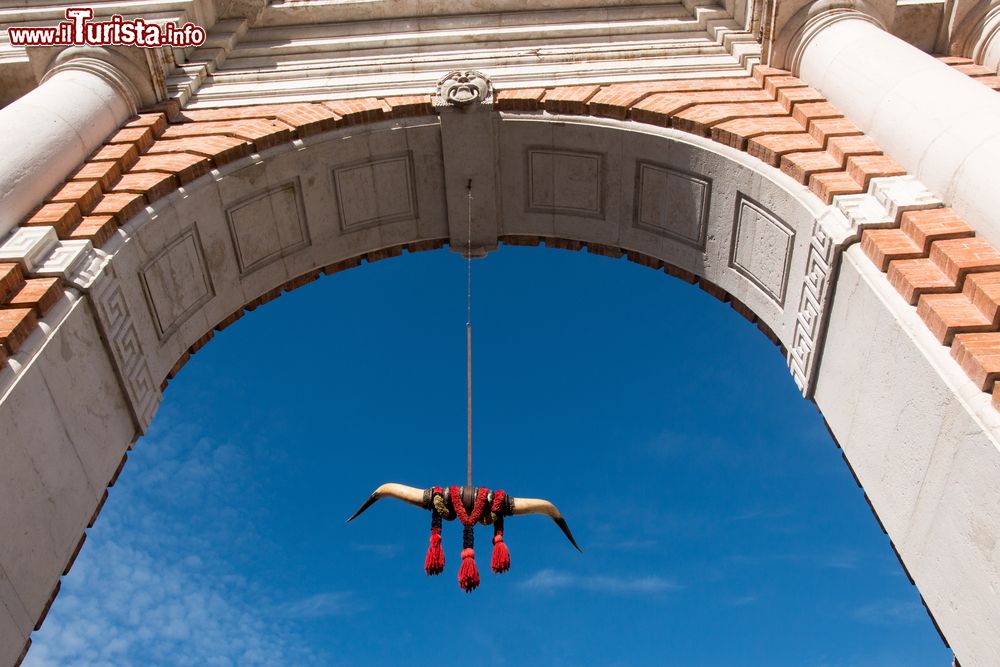 Immagine Fiera di San Martino, conosciuta come la fiera dei becchi (dei cornuti) a Santarcangelo di Romagna