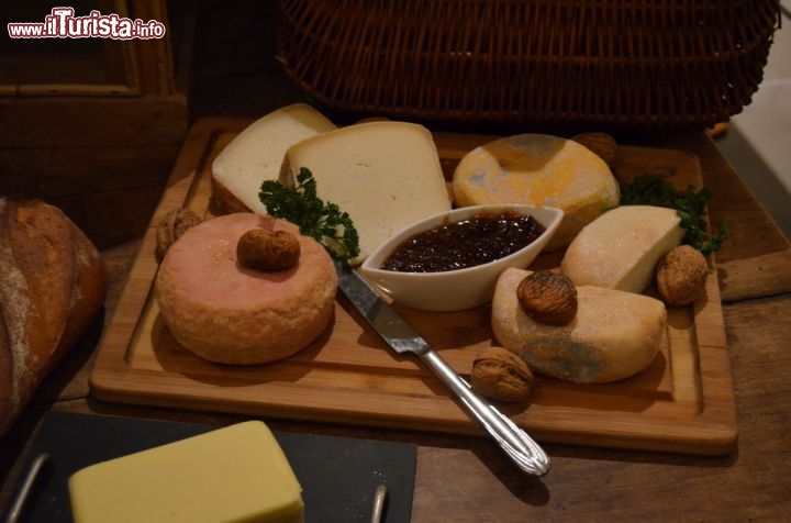 Immagine Formaggi tipici corsi, al ristorante Le Weekend, di Ajaccio