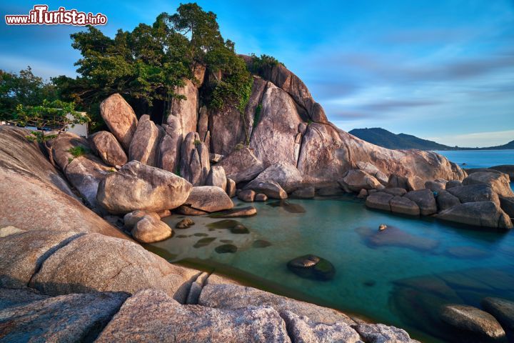 Immagine Formazioni rocciose particolari sulla costa di Koh Samui in Thailandia - © dionpa / Shutterstock.com