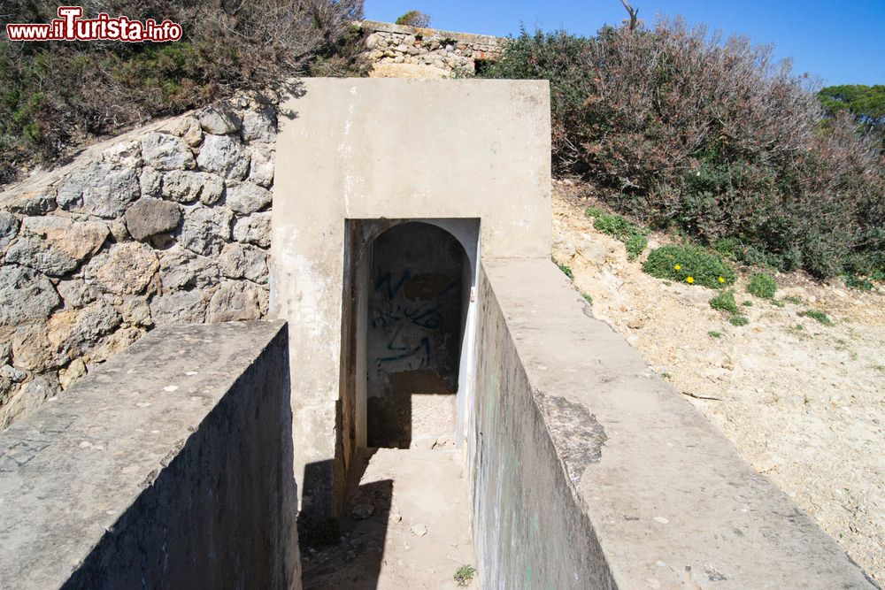 Immagine Fortificazioni militari a Candiani in Sardegna, non lontano da Sant'Anna Arresi