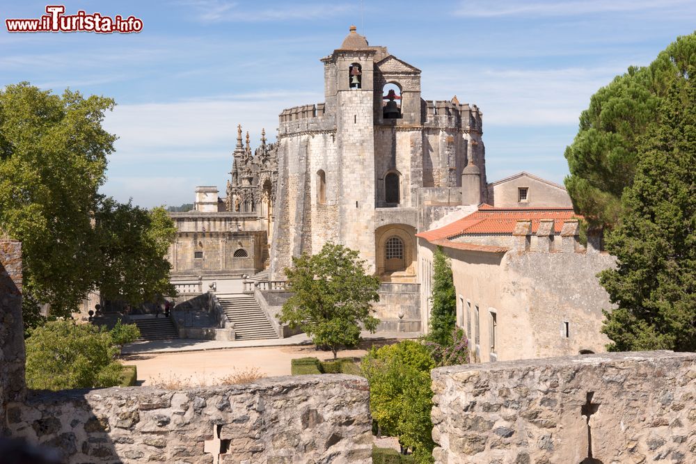 Immagine Foto del Castello Templare di Tomar, Portogallo.