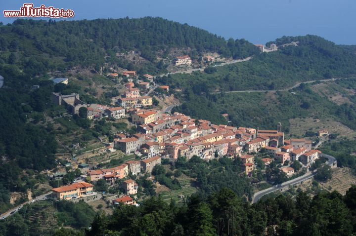 Immagine Fotografia dall'alto di Marciana alta Elba - © Stefano Ember / Shutterstock.com