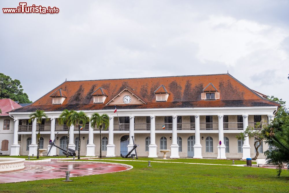 Immagine Fotografia della Prefettura a Cayenne, Guyana Francese.