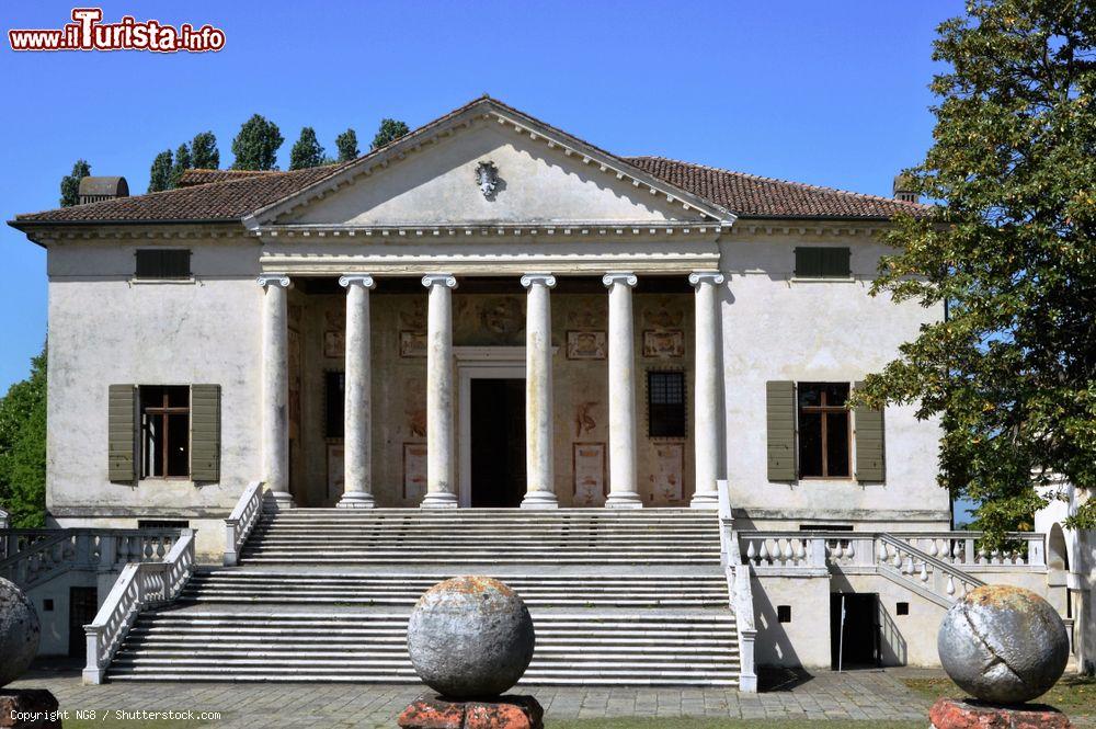 Immagine Fratta Polesine, provincia di Rovigo: Villa Badoer, uno dei capolavori di Andrea Palladio, una delle celebri ville venete - apr 25 2018 - © NG8 / Shutterstock.com