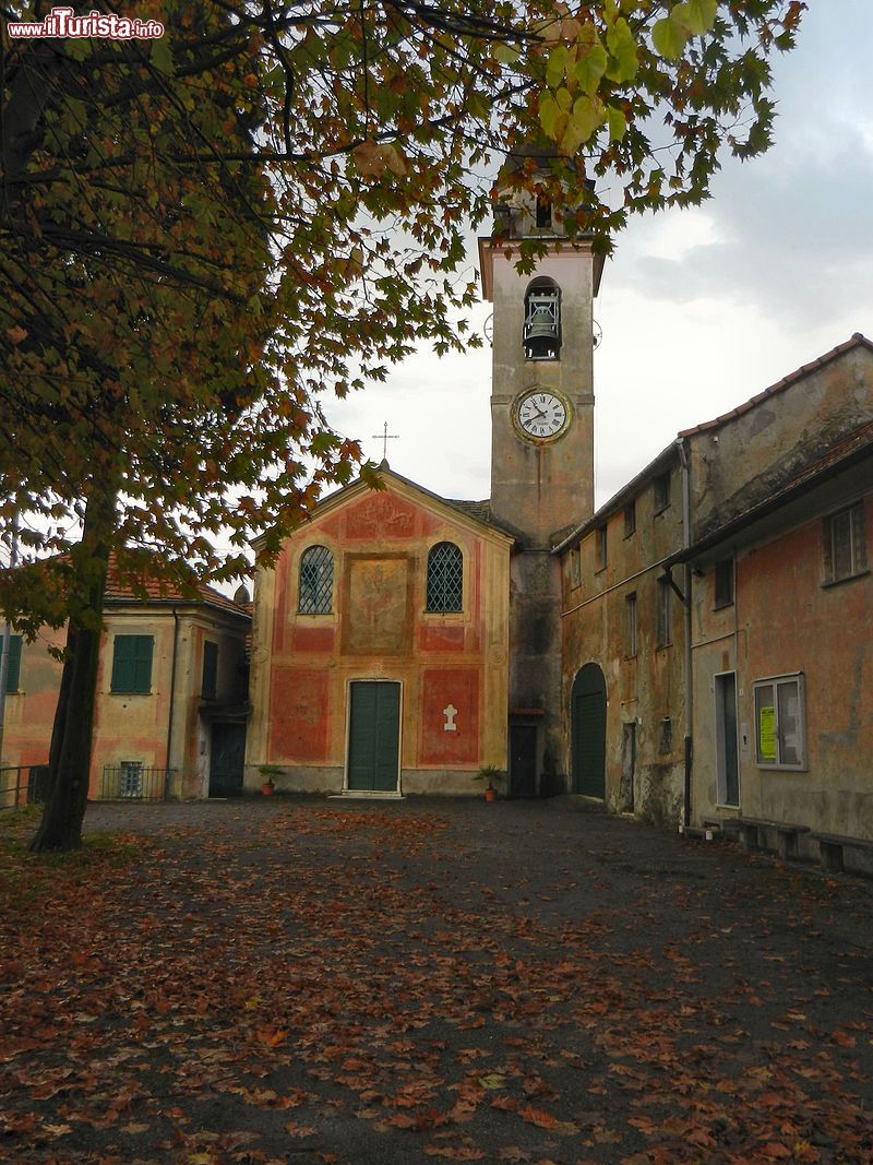 Immagine La Frazione Gallaneto di Campomorone, la Chiesa di San Michele Arcangelo - © Bbruno - Opera propria, CC BY-SA 4.0, Wikipedia