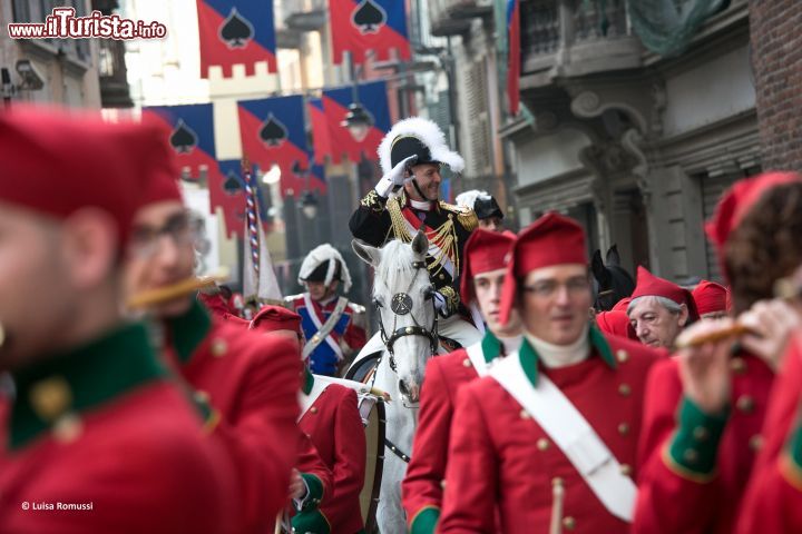 Immagine Generale, Pifferi e Tamburi al Carnevale di Ivrea, Piemonte - © Luisa Romussi