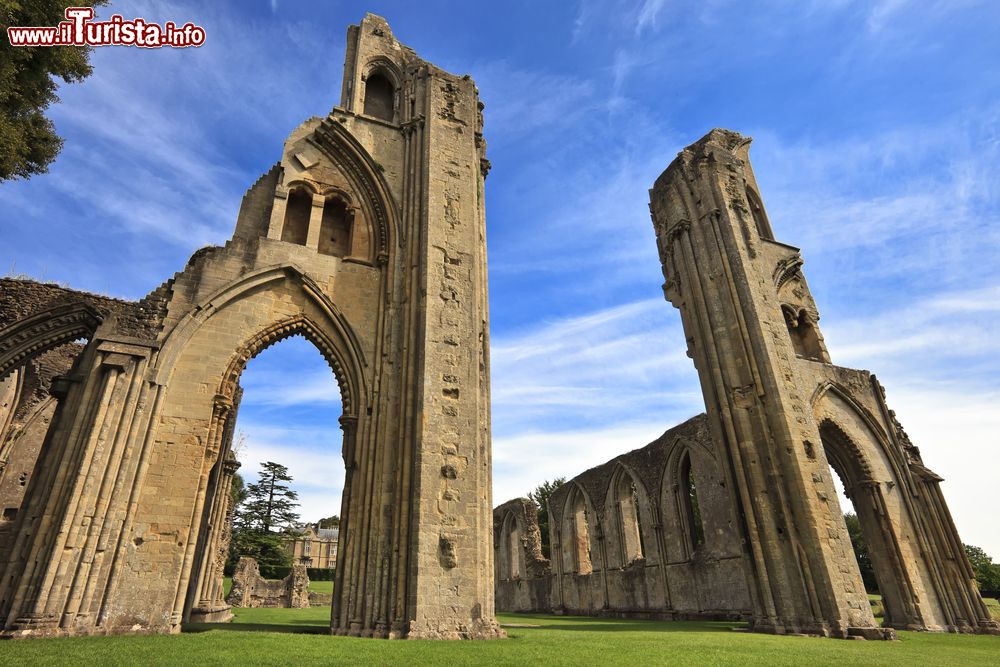 Immagine Glastonbury Abbey, il complesso monastico in rovina di Glastonbury in Inghilterra.