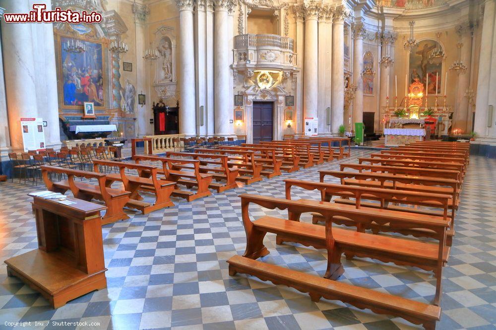 Immagine Gli interni della chiesa di Gesù a Montepulciano, Toscana, Italia. Iniziata nel 1691 da Giovan Battista Arrigoni, la chiesa venne poi ristrutturata da Andrea Pozzo e completata nel 1730 da Sebastiano Cipriani.