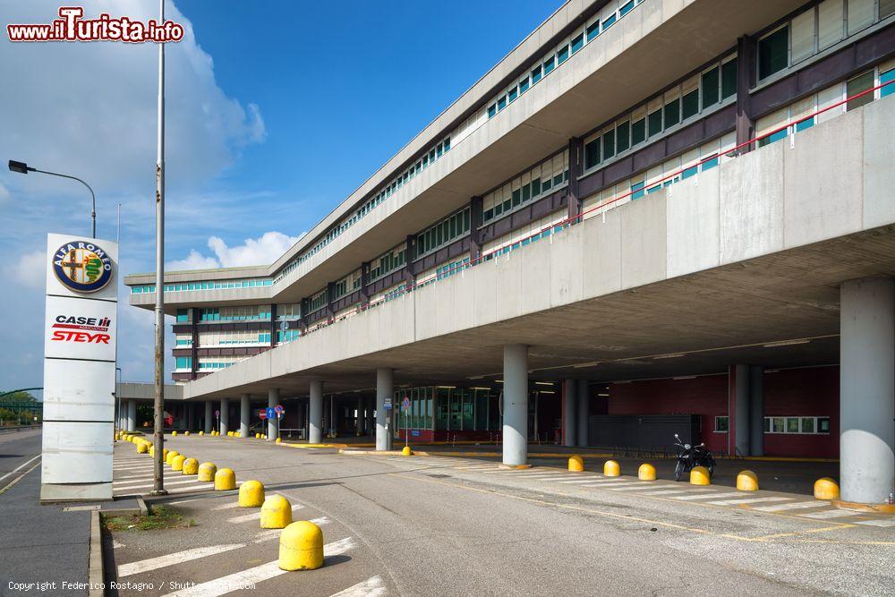Immagine Gli stabilimenti Alfa Romeo di Arese mentre si preparavano agli allestimenti di EXPO 2015 Milano - © Federico Rostagno / Shutterstock.com