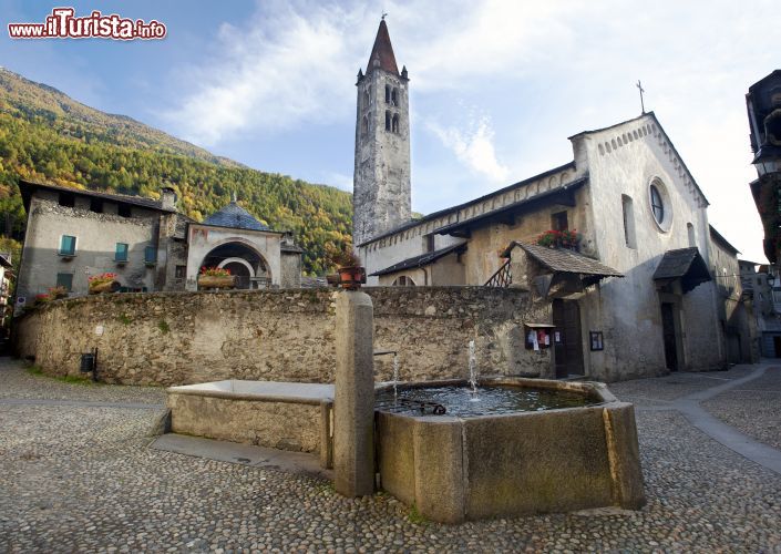 Immagine La Chiesa di San Giorgio a Grosio, una delle attrazioni del borgo della Valtellina -  © Pro Logo / www.grosio.eu