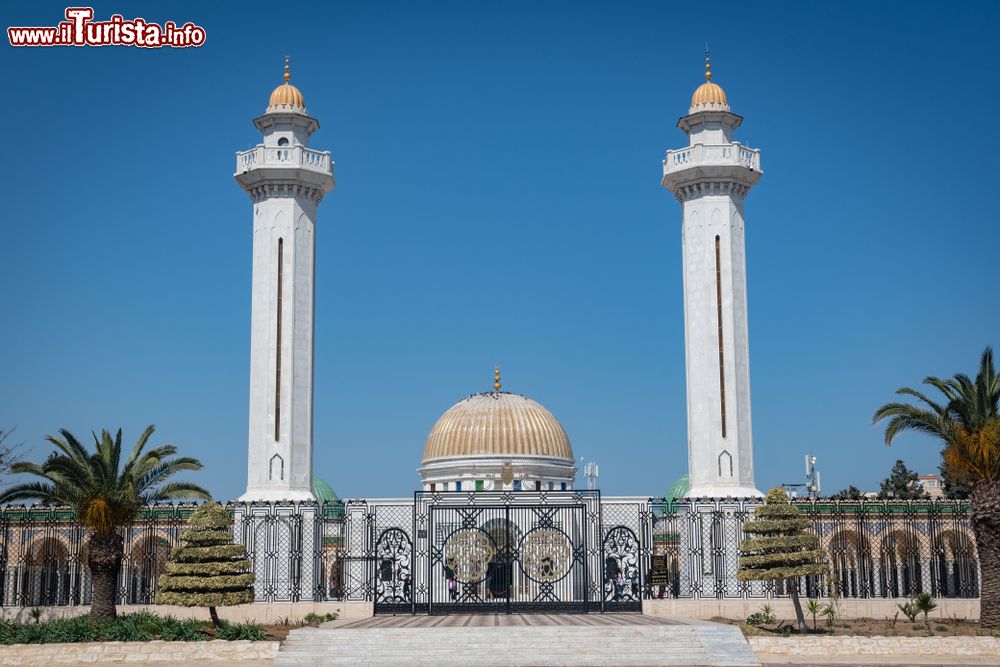 Immagine Habib Bourguiba Mausoleum: la moschea di Monastir in Tunisia
