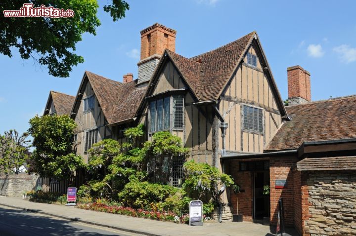 Immagine Hall's Croft, la casa della sorella di Shakespeare a Stratford-upon-Avon - © Arena Photo UK / Shutterstock.com