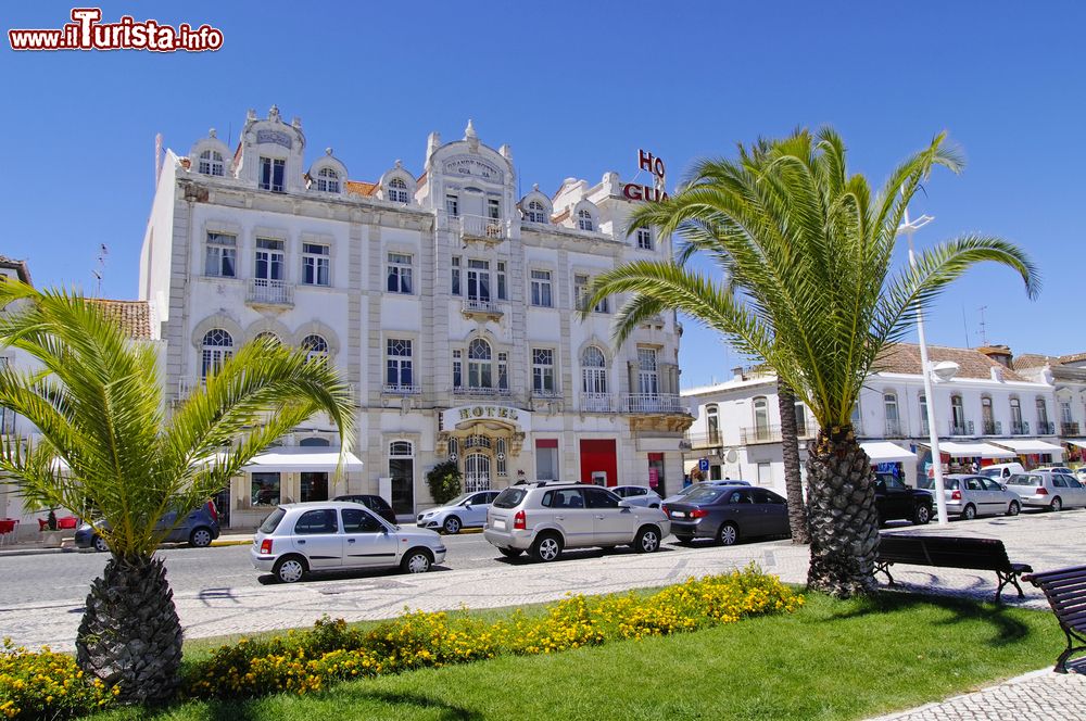 Immagine Un hotel ospitato in un elegante palazzo a Vila Real de Santo Antonio, Algarve, Portogallo.