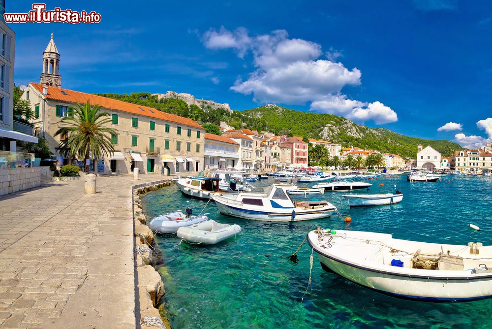 Immagine Hvar, Lesina, una delle indimenticabili isole della Dalmazia in Croazia