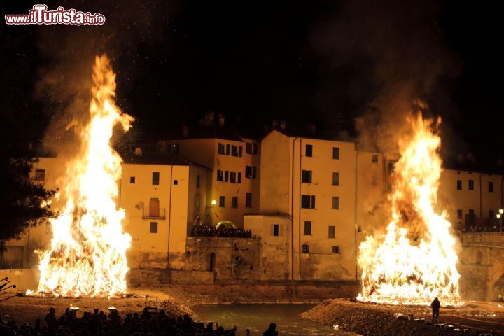 Festa del Falò Rocca San Casciano