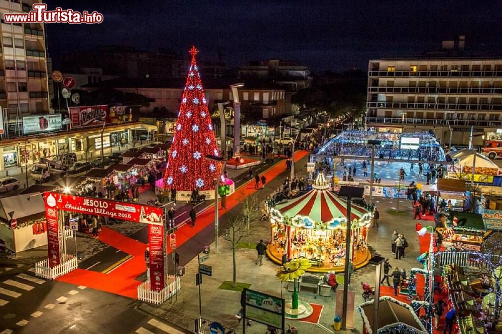 Il Villaggio Di Natale.I Mercatini Di Natale A Jesolo Christmas Village Date 2019 E Programma