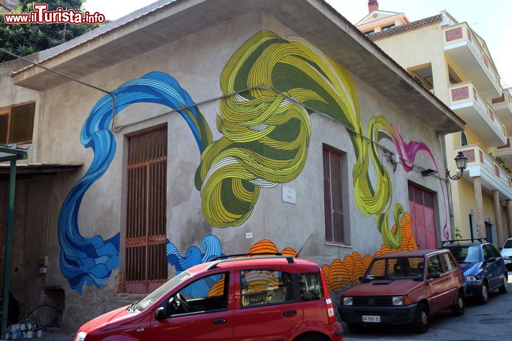 Immagine I murales di Graniti in Provincia di Messina, Sicilia - © Granitimurales