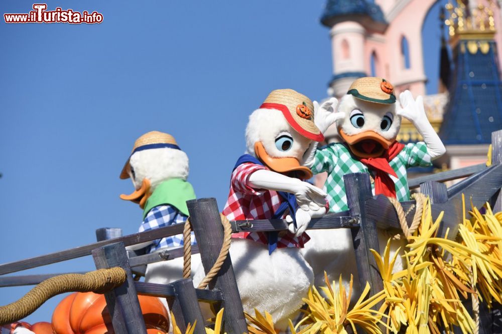 Immagine I papaeri Disney protagonisti della Halloween Parade a Disneyland Paris in Francia - © news.disneylandparis.com