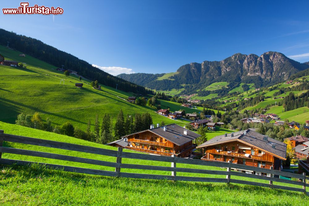Immagine I villaggi tipici della zona di Alpbach in Tirolo, Austria occidentale