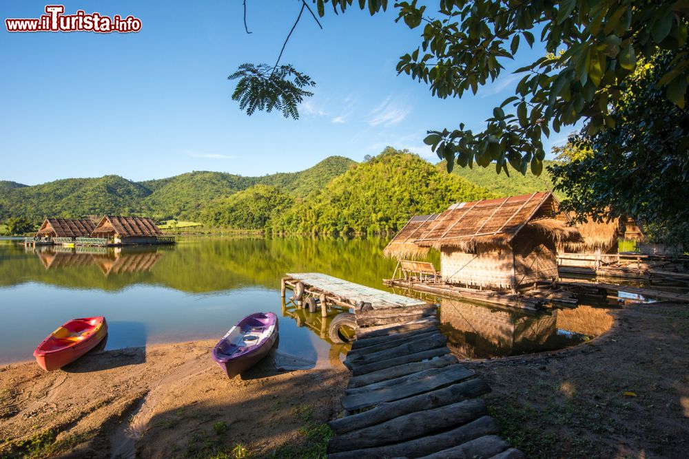 Immagine Il bacino di Hub Khao Wong a Ban Phu Nam Ron, distretto di Danchan, Suphanburi (Thailandia).