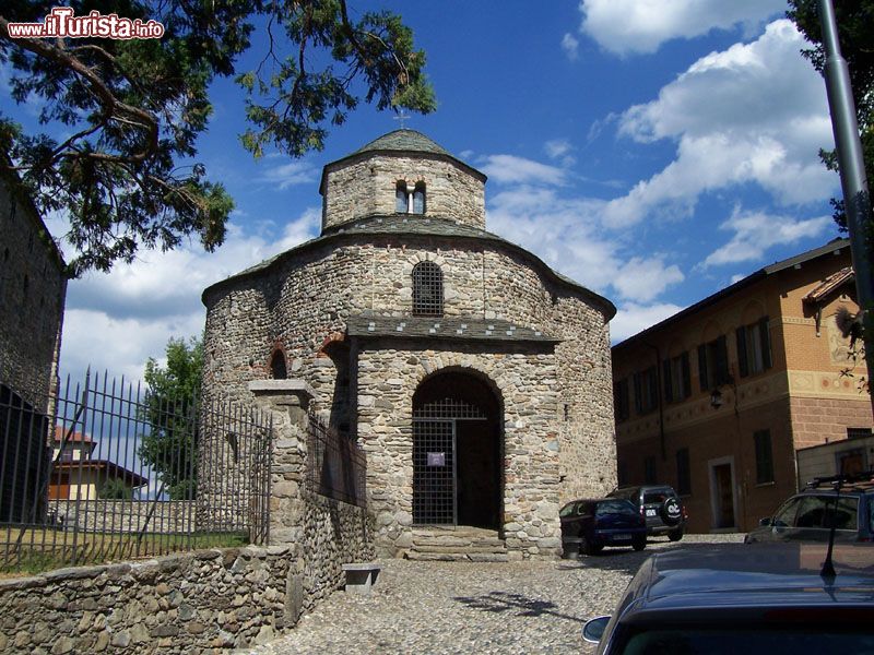 Immagine Il Battistero di San Giovanni fa parte del complesso monumentale di Galliano a Cantù