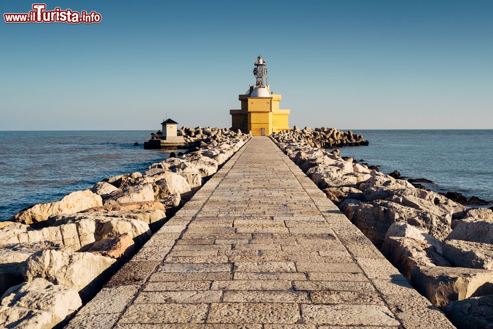 Immagine Il bel faro di Punta Sabbioni a Jesolo, Veneto.