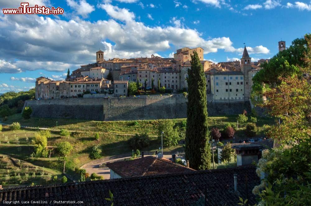 Immagine Il borgo di Anghiari in Toscana, provincia di Arezzo - © Luca Cavallini / Shutterstock.com