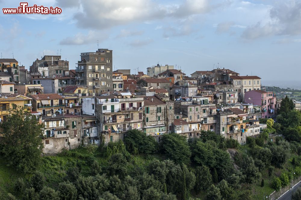 Immagine Il borgo di Ariccia sui Castelli Romani nel Lazio