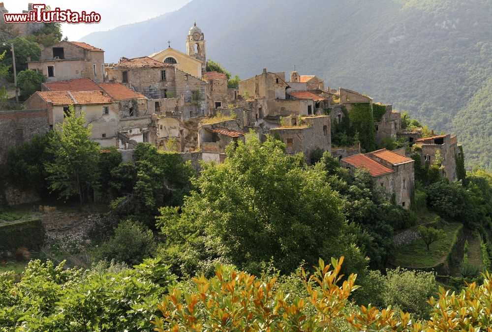 Le foto di cosa vedere e visitare a Balestrino