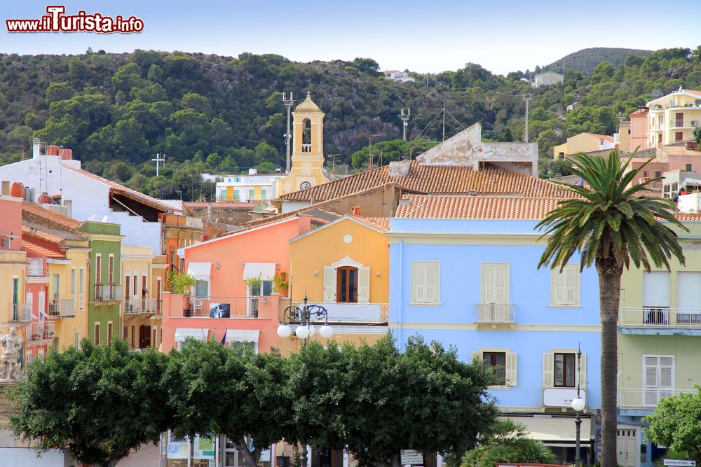 Immagine Il borgo di Carloforte sull'isola di San Pietro nel sud-ovest della Sardegna