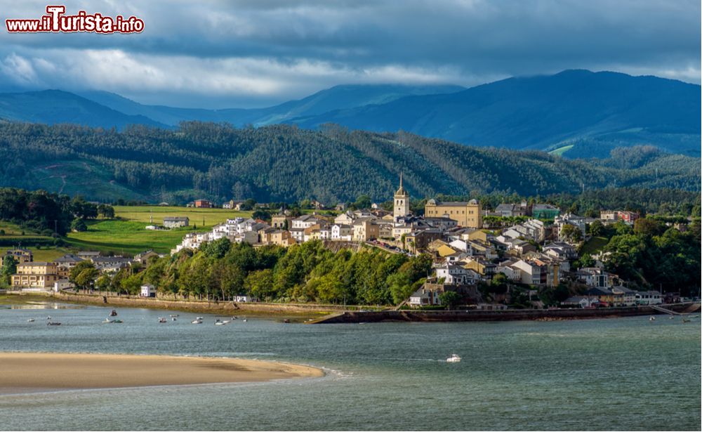 Immagine Il borgo di Castropol, la Ria dell’Eo e i paesaggi delle Asturie in Spagna