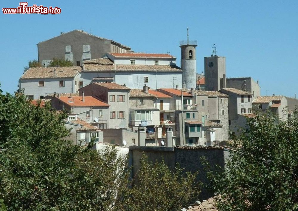 Immagine Il borgo di Chiauci in Molise - © endand / Panoramio.com