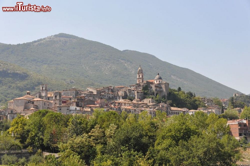 Immagine Il borgo di Cusano Mutri in Campania - © Ra Boe / CC BY-SA 3.0 de, Wikipedia