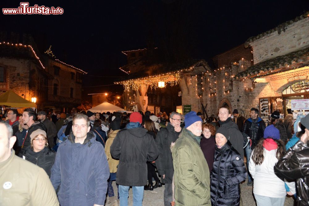 Immagine Il borgo di Grazzano Visconti durante le feste di Natale e i mercatini - ©  Natale a Grazzano Visconti