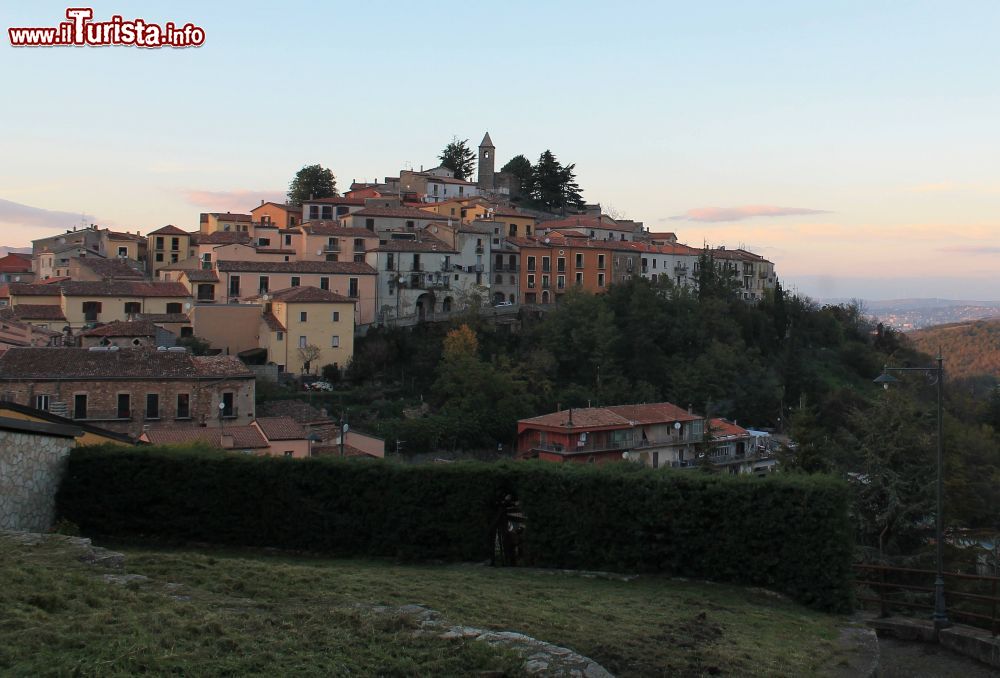 Pignola (Basilicata): visita al paese dei portali | Cosa vedere
