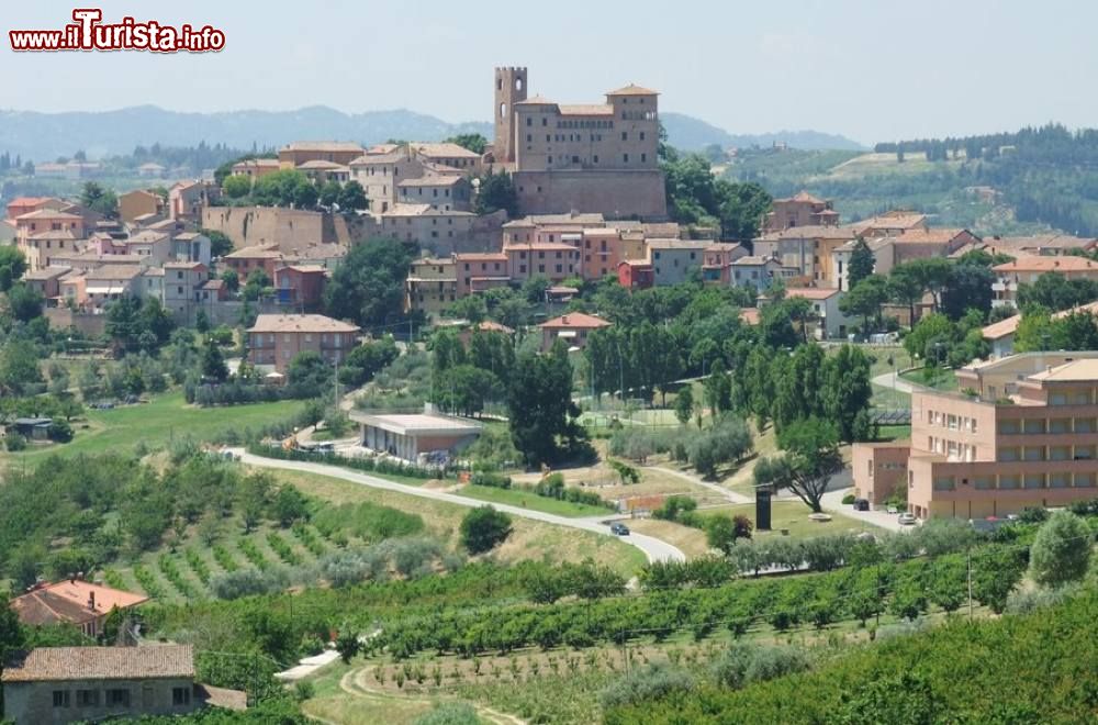 Immagine Il borgo di Roncofreddo in Emilia-Romagna