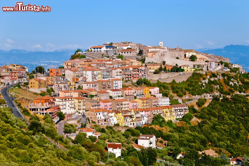 Immagine Il borgo di Sant'Oreste fotografato dal Monte Soratte nel Lazio