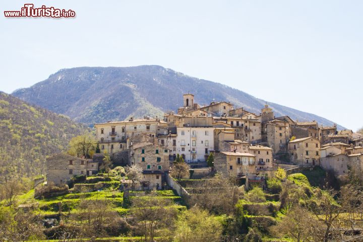 Immagine Il borgo di Scanno come un piccolo presepe dell Appennino - © Buffy1982 / Shutterstock.com