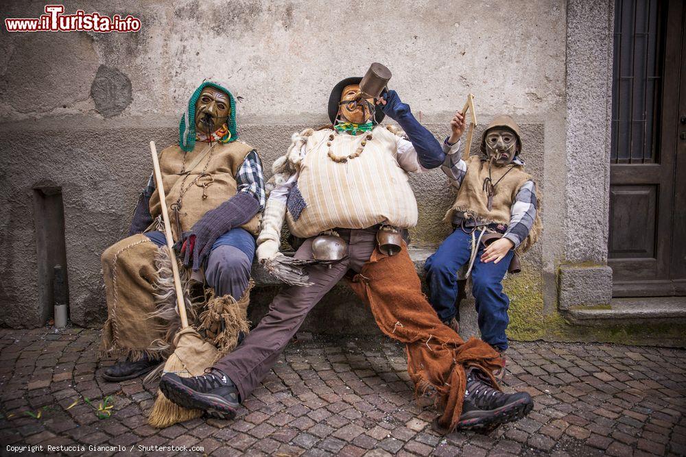 Immagine Il borgo di Schignano e le sue particolari maschere di Carnevale - © Restuccia Giancarlo / Shutterstock.com