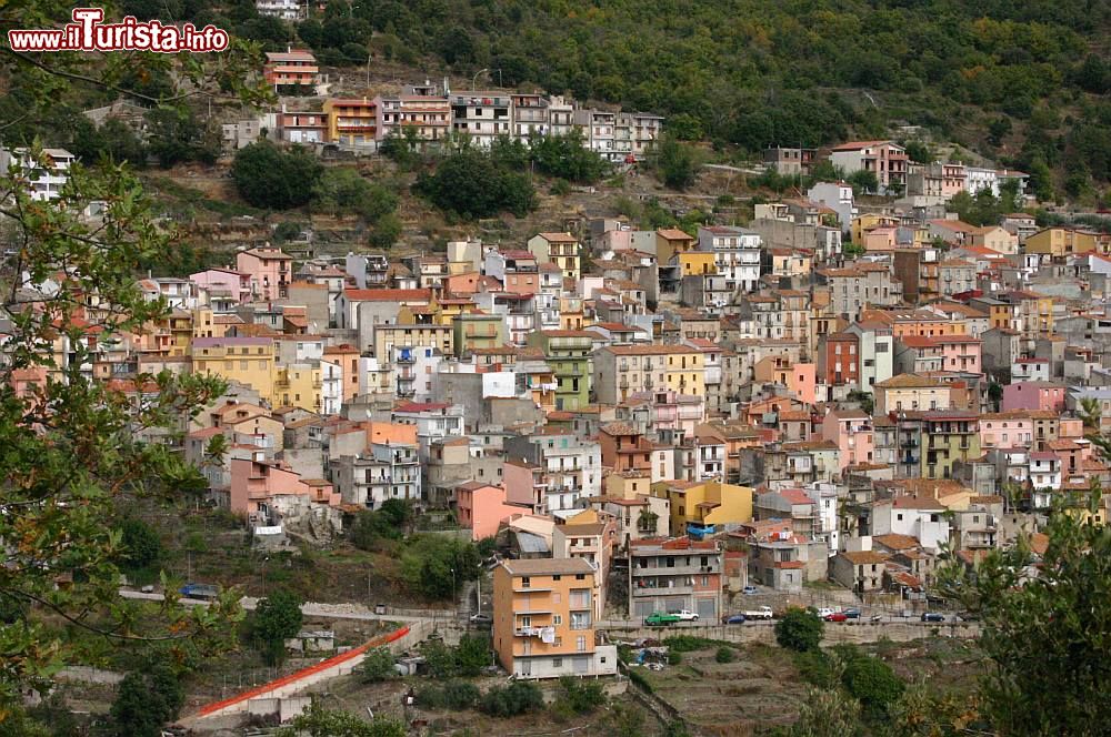 Immagine Il borgo di Suei in Sardegna, sul Gennargentu